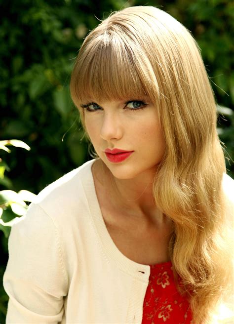 small taylor swift pictures